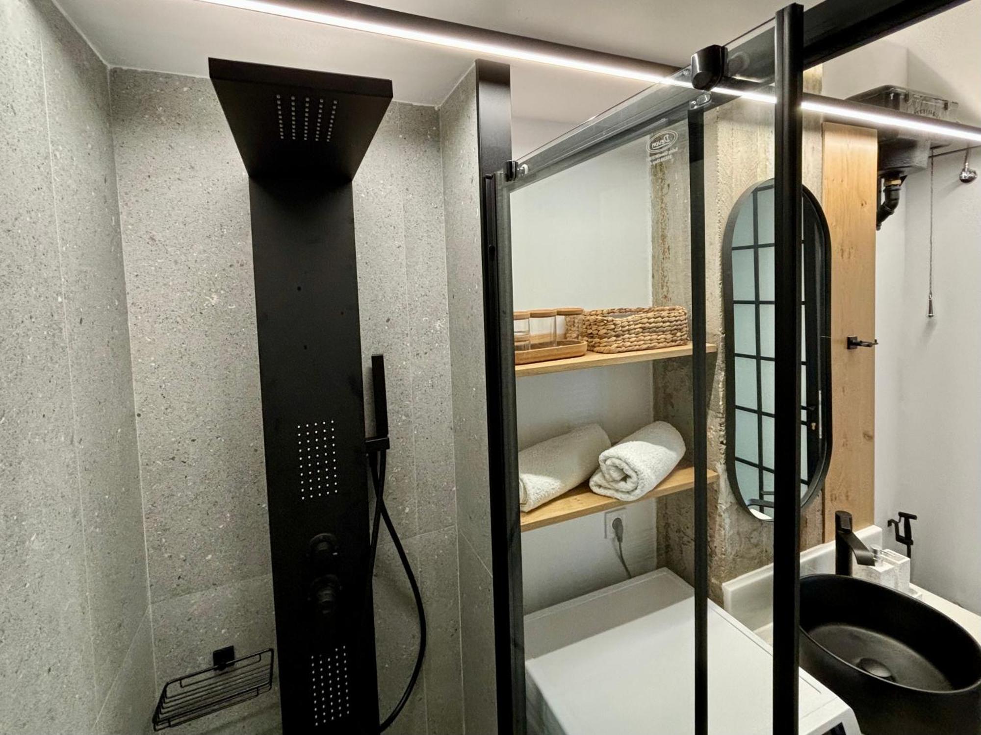 Industrial Loft Comfort Living Ираклион Экстерьер фото